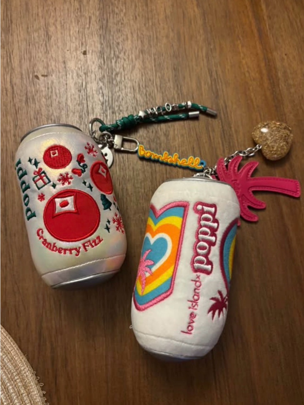 Poppi Keychain Pouch – White with Pink & Rainbow Accents